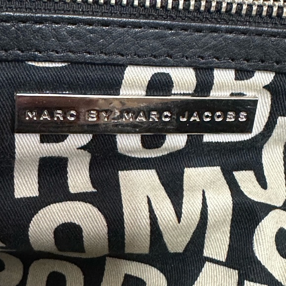 Marc by Marc Jacobs vintage black handbag - Picture 7 of 9